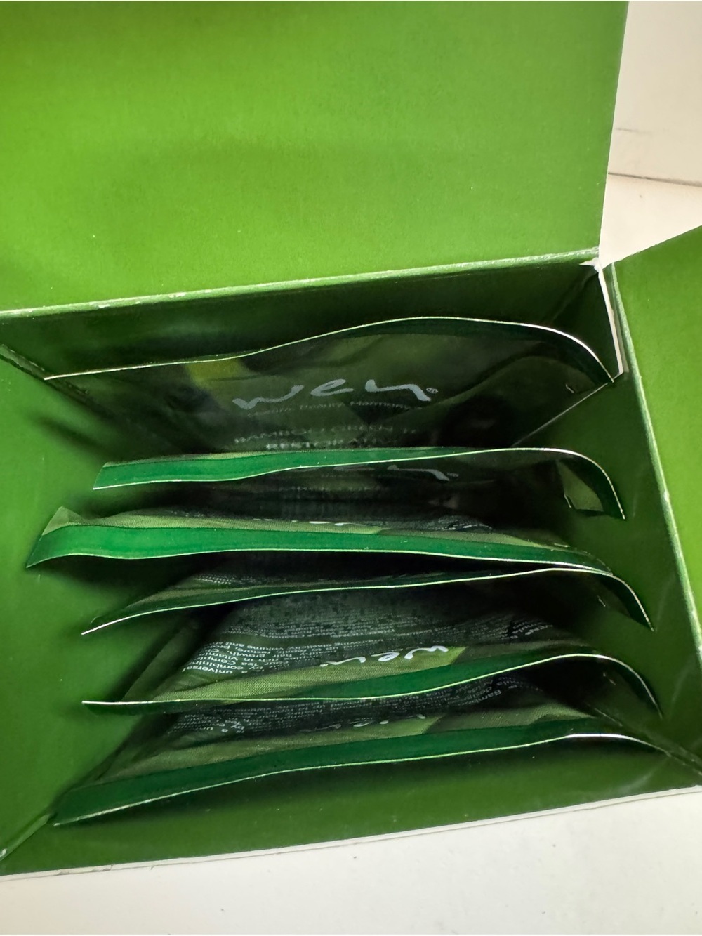 WEN Bamboo Green Tea Restorative Cleansing Conditioner Packets - Picture 2 of 3